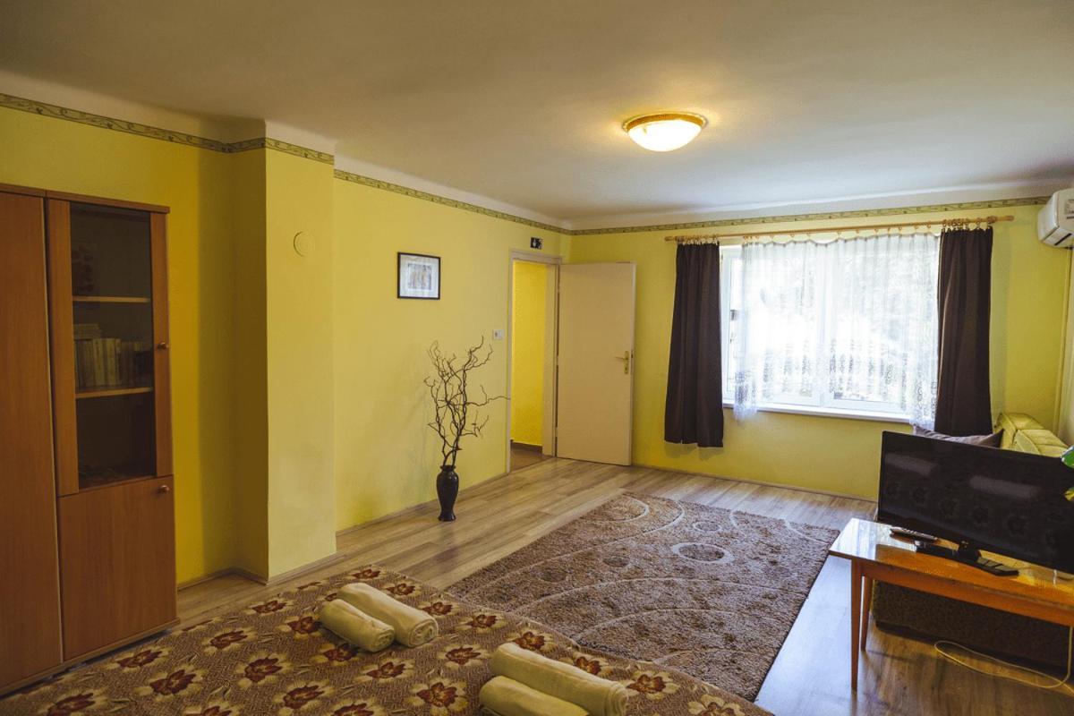 Tolnay Kuria Es Vendeghaz Hotel Nagygorbo Buitenkant foto
