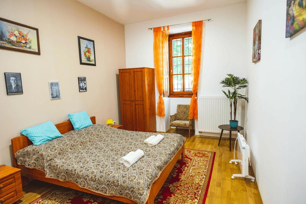 Tolnay Kuria Es Vendeghaz Hotel Nagygorbo Buitenkant foto